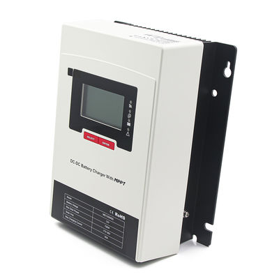 Harga yang bagus 12Vdc DC DC Car Battery Charger 30A Dengan MPPT Solar Controller Tingkat Perlindungan IP32 on line